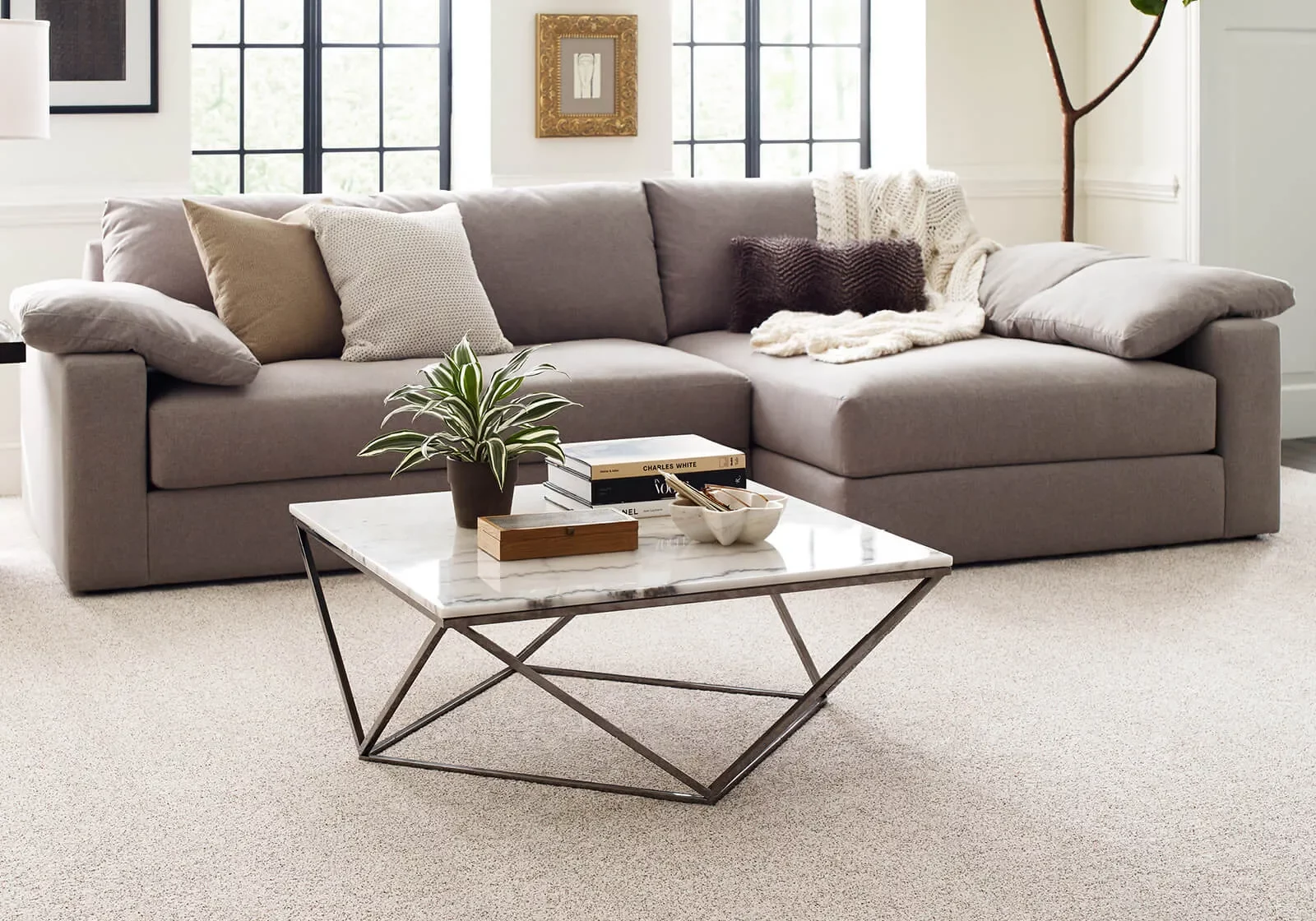 FindYourComfortAccent-EA822-00193-NewPerspective-LIVINGROOM-H-ALT_1600x1600 (2)